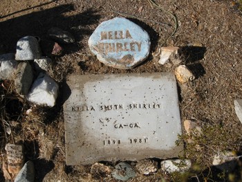 Shirley, Nella Eugenia ('Ga - Ga') gravesite