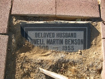Benson, Lowell Martin gravesite